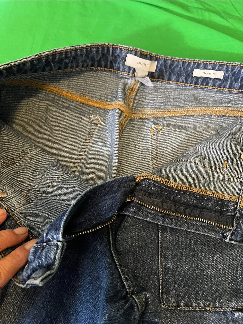 Forever 21 Black Wash Men’s Jeans